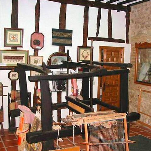 Museo y Centro Didáctico del Encaje en Castilla y León Museo y Centro Didáctico del Encaje en Castilla y León